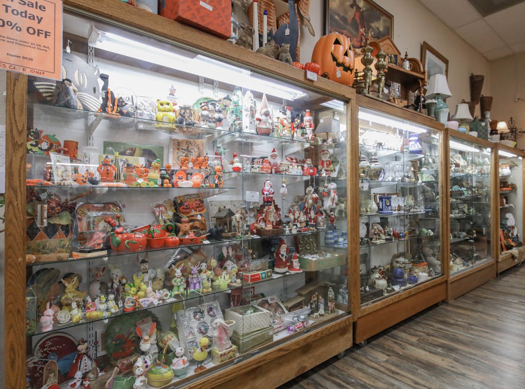 ANTIQUE WAREHOUSE | 5301 Pirrone Rd, Salida, CA 95368, USA | Phone: (209) 545-9460