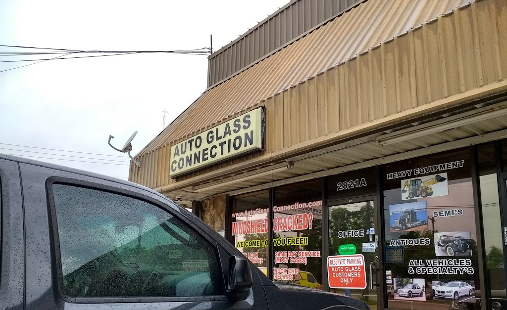 Auto Glass Connection | 2821 W Division St Ste A, Arlington, TX 76012, USA | Phone: (817) 548-1993