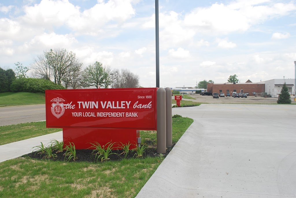 Twin Valley Bank | 647 W Main St, New Lebanon, OH 45345, USA | Phone: (937) 687-9012