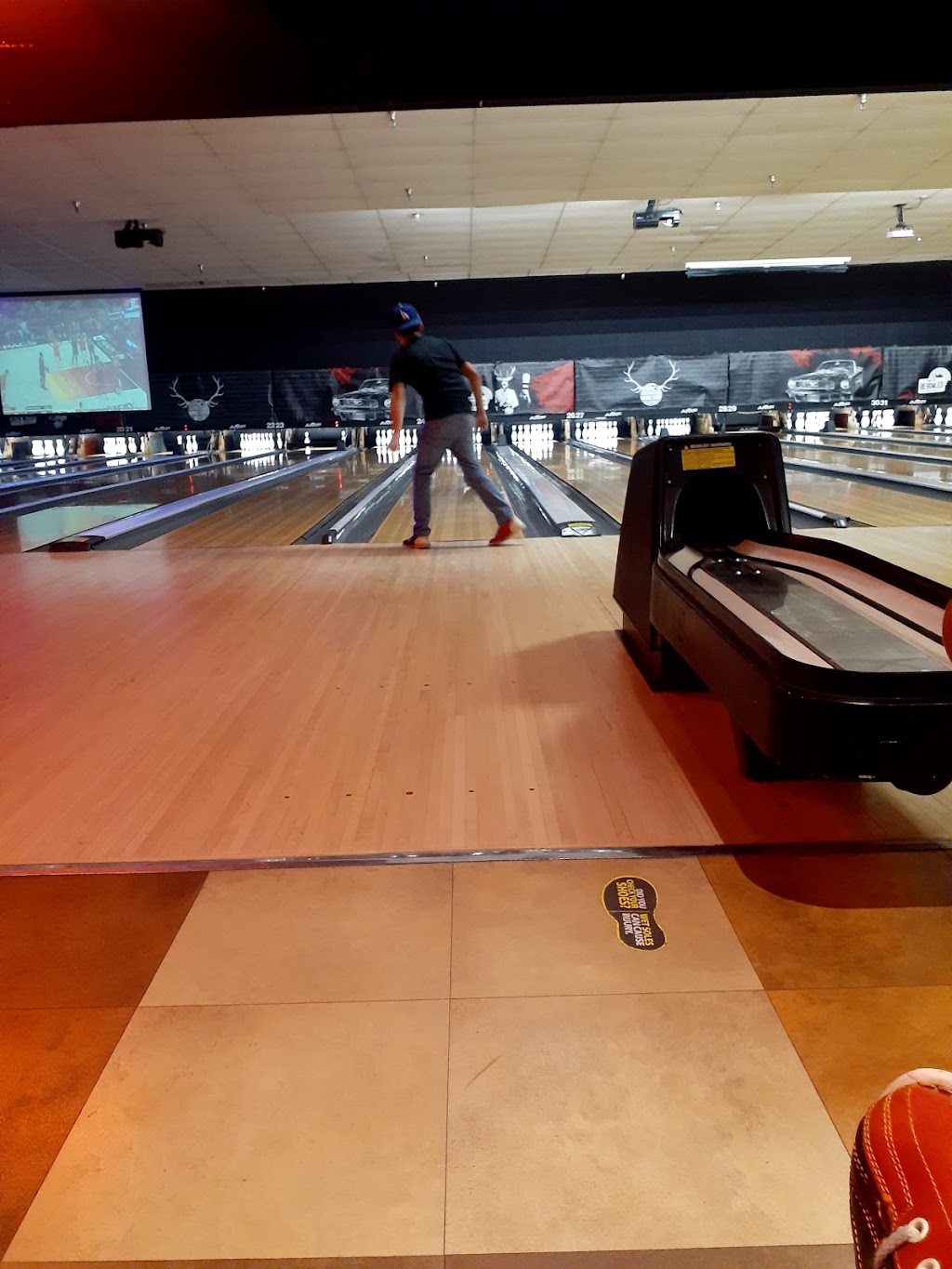 AMF Mesa Lanes | 2115 E Southern Ave, Mesa, AZ 85204, USA | Phone: (480) 926-0051