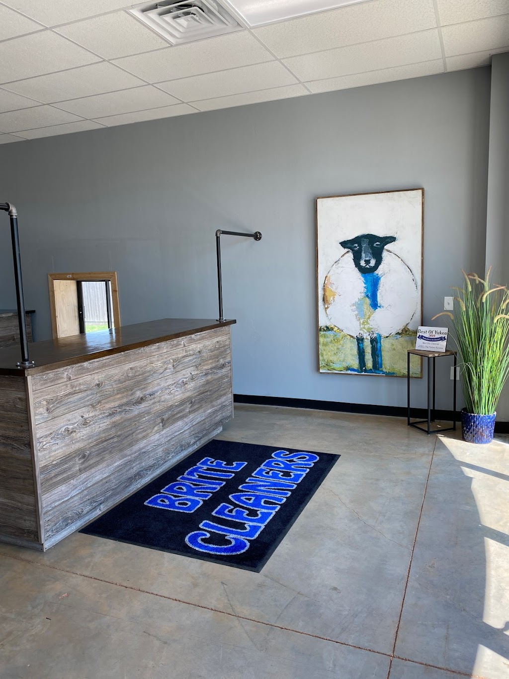 Brite Cleaners | 601 N Mustang Rd h, Yukon, OK 73099, USA | Phone: (405) 354-3122