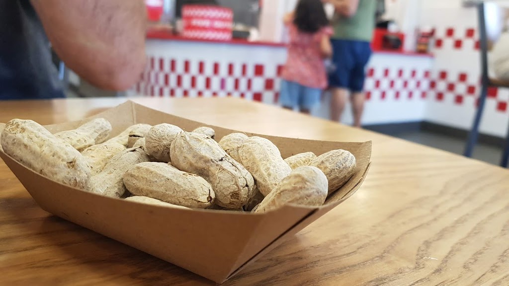 Five Guys | 2933 Vauxhall Rd, Vauxhall, NJ 07088, USA | Phone: (908) 688-8877