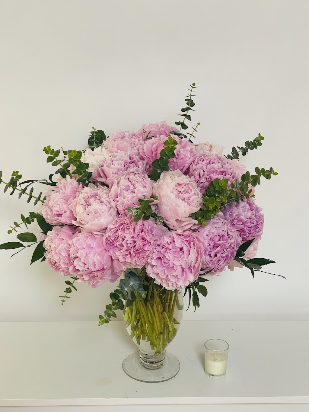 Fresh Flowers Florist LLC | 2960 Chain Bridge Rd #103, Oakton, VA 22124, USA | Phone: (571) 378-0885