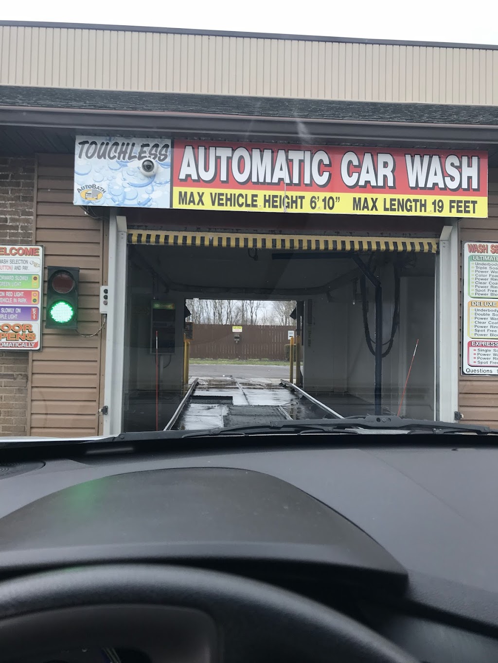AutoBath Car Wash | 1465 N Fairfield Rd, Dayton, OH 45432, USA | Phone: (937) 532-3637