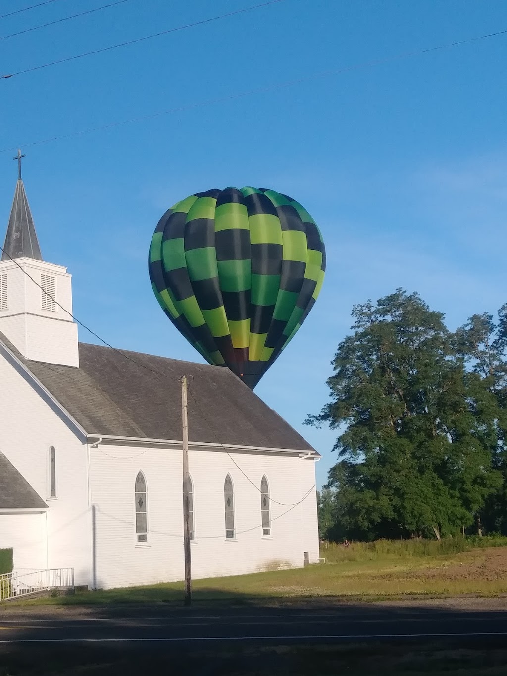 Willamette Valley Balloons - travel agency  | Photo 3 of 4 | Address: 9624 Ida Ln NE, Aurora, OR 97002, USA | Phone: (971) 444-5125