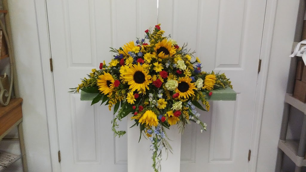 Flowers By Patty | 160 E 1st St, Denton, NC 27239, USA | Phone: (336) 859-3384