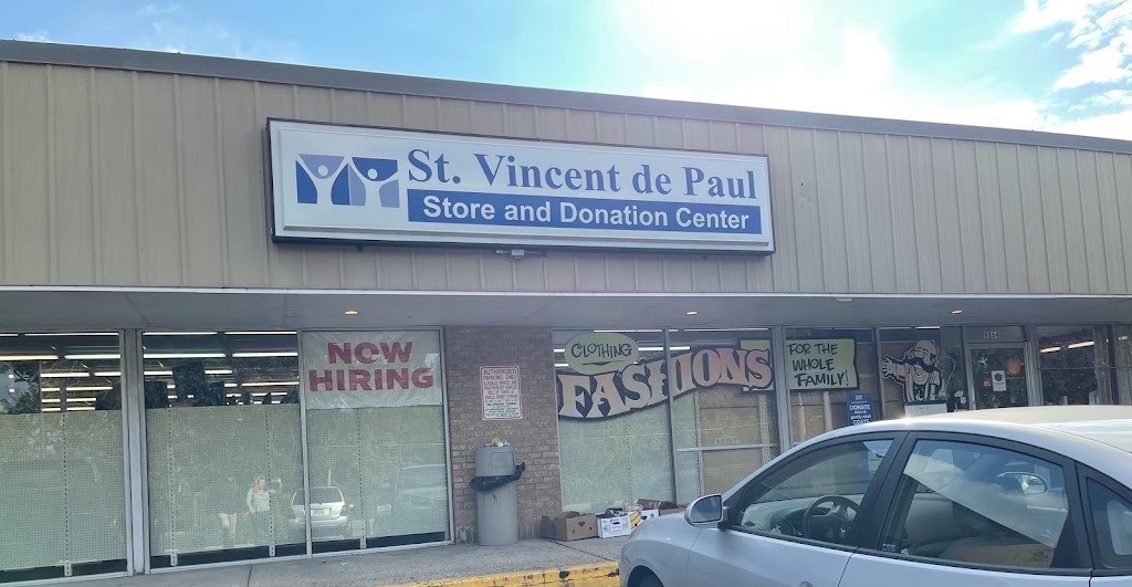 St. Vincent de Paul Thrift Store and Donation Center | 9864 Reading Rd, Cincinnati, OH 45241, USA | Phone: (513) 563-2949