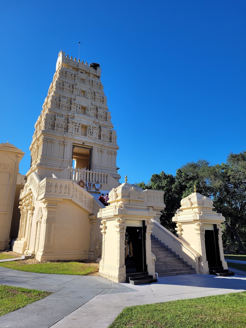 Hindu Temple Of Florida Canteen | 5509 Lynn Rd, Tampa, FL 33624, USA | Phone: (813) 962-6890