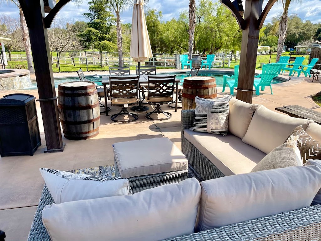 Farmhouse Getaways | 17054 Handlebar Rd, Ramona, CA 92065 | Phone: (858) 231-4891