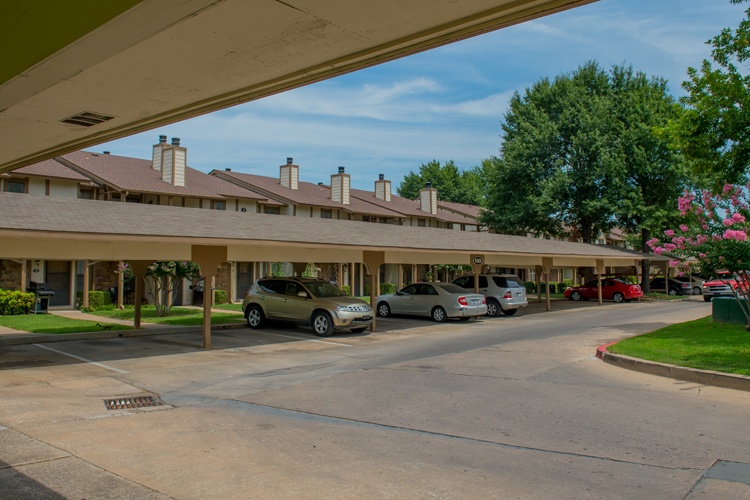 Barrington Apartments | 9233 E 65th St, Tulsa, OK 74133, USA | Phone: (918) 212-8917