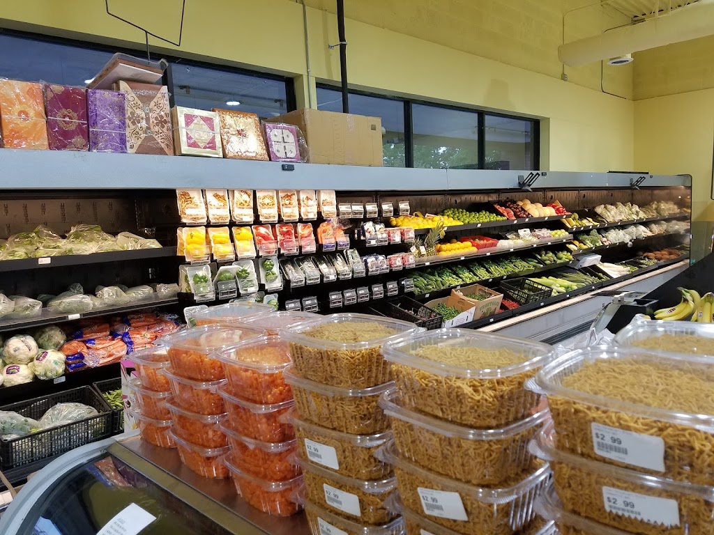 INDU INDIAN GROCERY and Fresh farmers market | 2531 Eastchester Dr #101, High Point, NC 27265, USA | Phone: (336) 875-8114