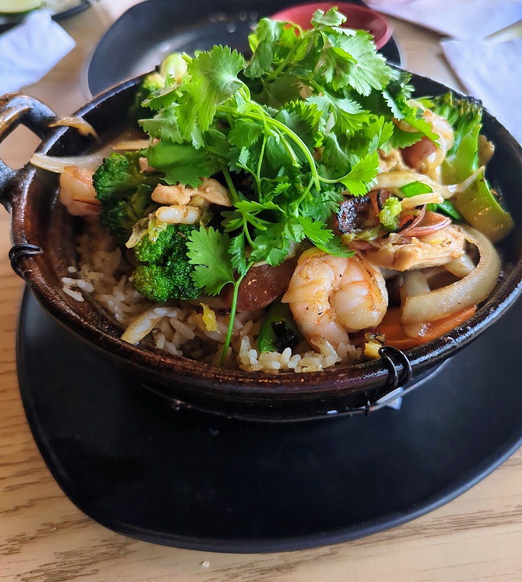 Linhs Bistro | 5532 Airway Rd, Dayton, OH 45431, USA | Phone: (937) 252-1857