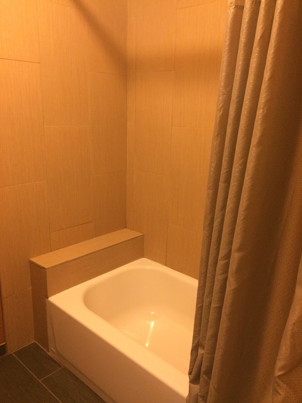 Royal Inn Motel | 9801 Hull Street Rd, Richmond, VA 23236, USA | Phone: (804) 276-4581