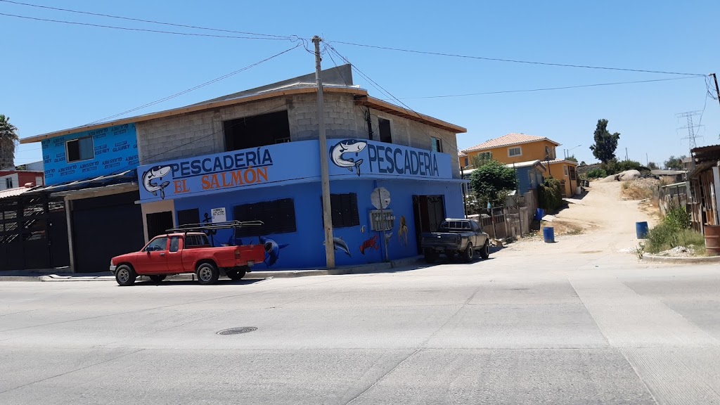 Pescaderia el salmon | Federico Benítez 100, Francisco Villa, 21452 Tecate, B.C., Mexico | Phone: 665 134 9602