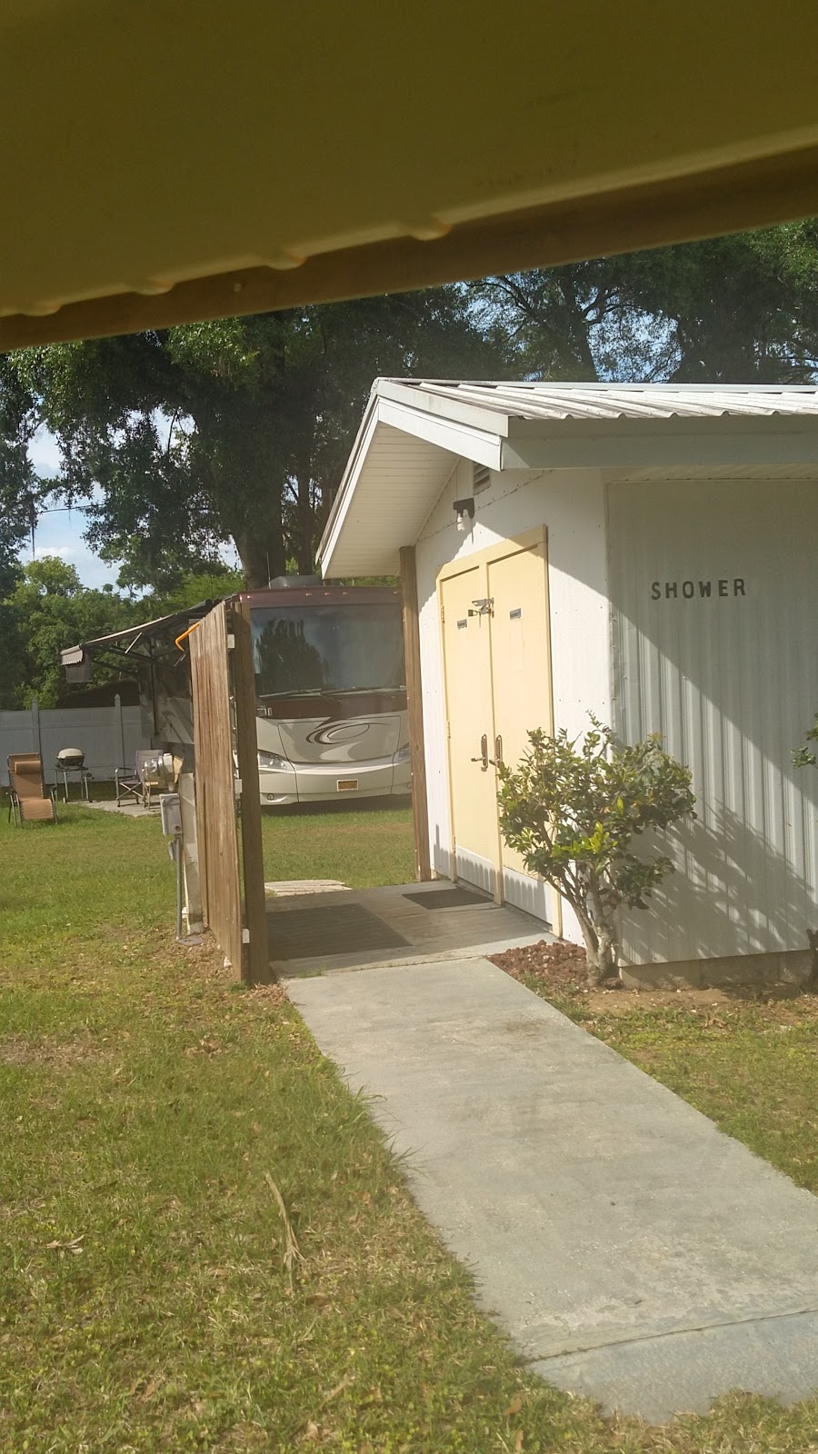 Bahrs RV & Mobile Home Owners | 39444 Bloss Dr, Zephyrhills, FL 33542, USA | Phone: (813) 782-7201