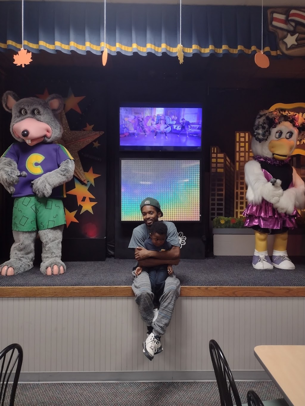 Chuck E. Cheese | 42001 Ford Rd, Canton, MI 48187, USA | Phone: (734) 981-0333