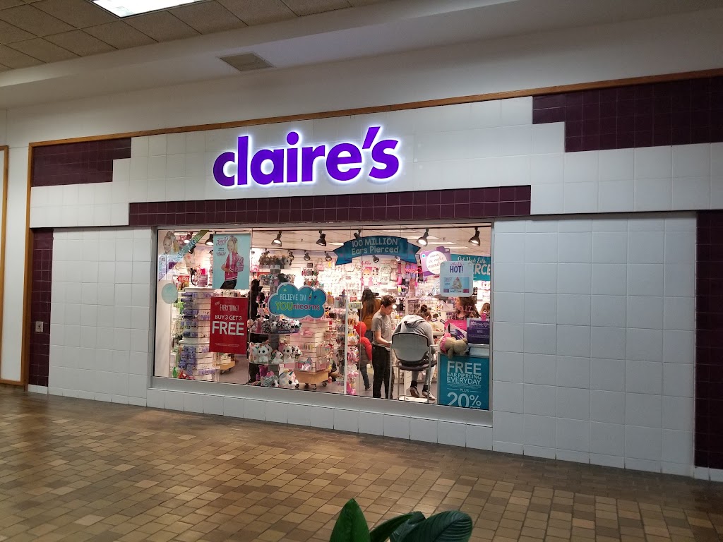 Claires | 2282 N Fayetteville St, Asheboro, NC 27203, USA | Phone: (336) 629-7994