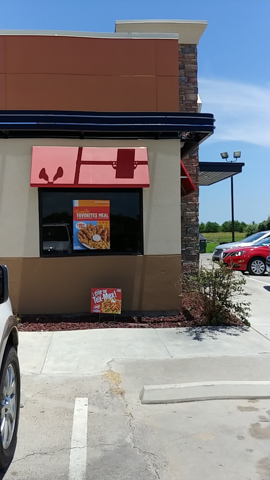 Dairy Queen | 111 TX-239, Tivoli, TX 77990, USA | Phone: (361) 286-3307