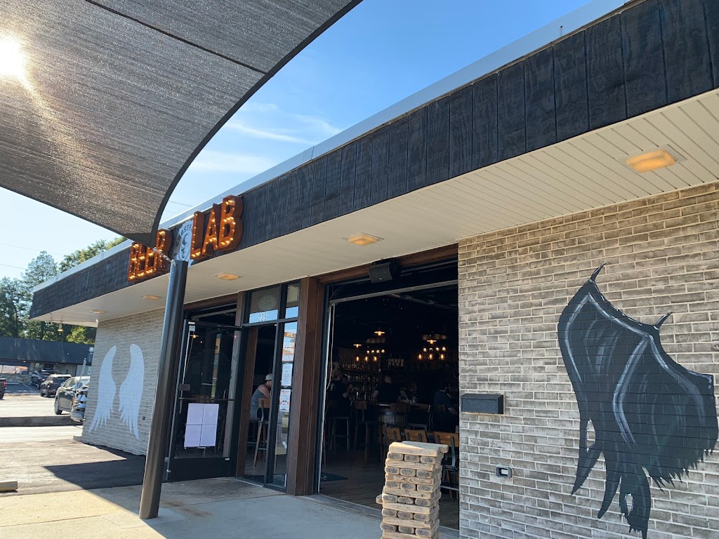 Beer Lab by Ghostface Brewing 225 S Broad St, Mooresville, NC 28115