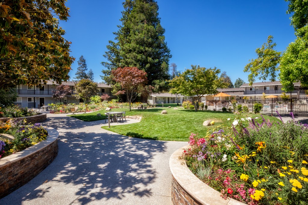 Parkwood Apartments | 1032 W Remington Dr, Sunnyvale, CA 94087 | Phone: (408) 338-0942