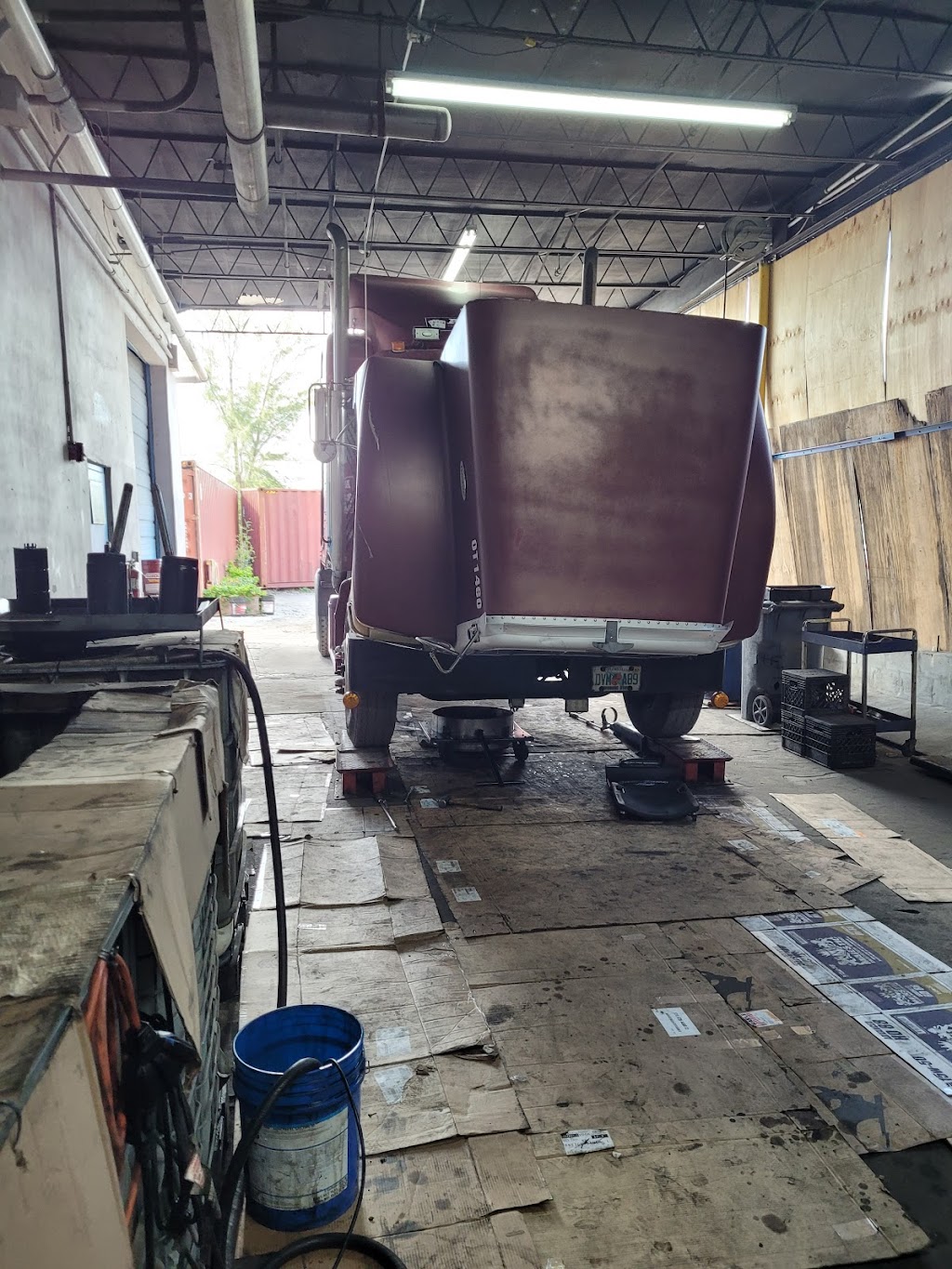 Miami Truck Tech Corp - All Truck Repair | 160 Ali Baba Ave, Opa-locka, FL 33054, USA | Phone: (786) 615-9999