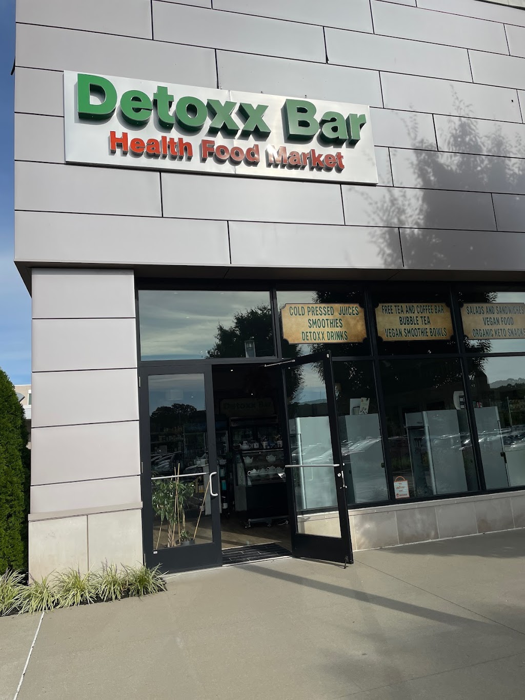 Detoxx Bar | 160 Walt Whitman Rd, Huntington Station, NY 11746, USA | Phone: (718) 949-0008