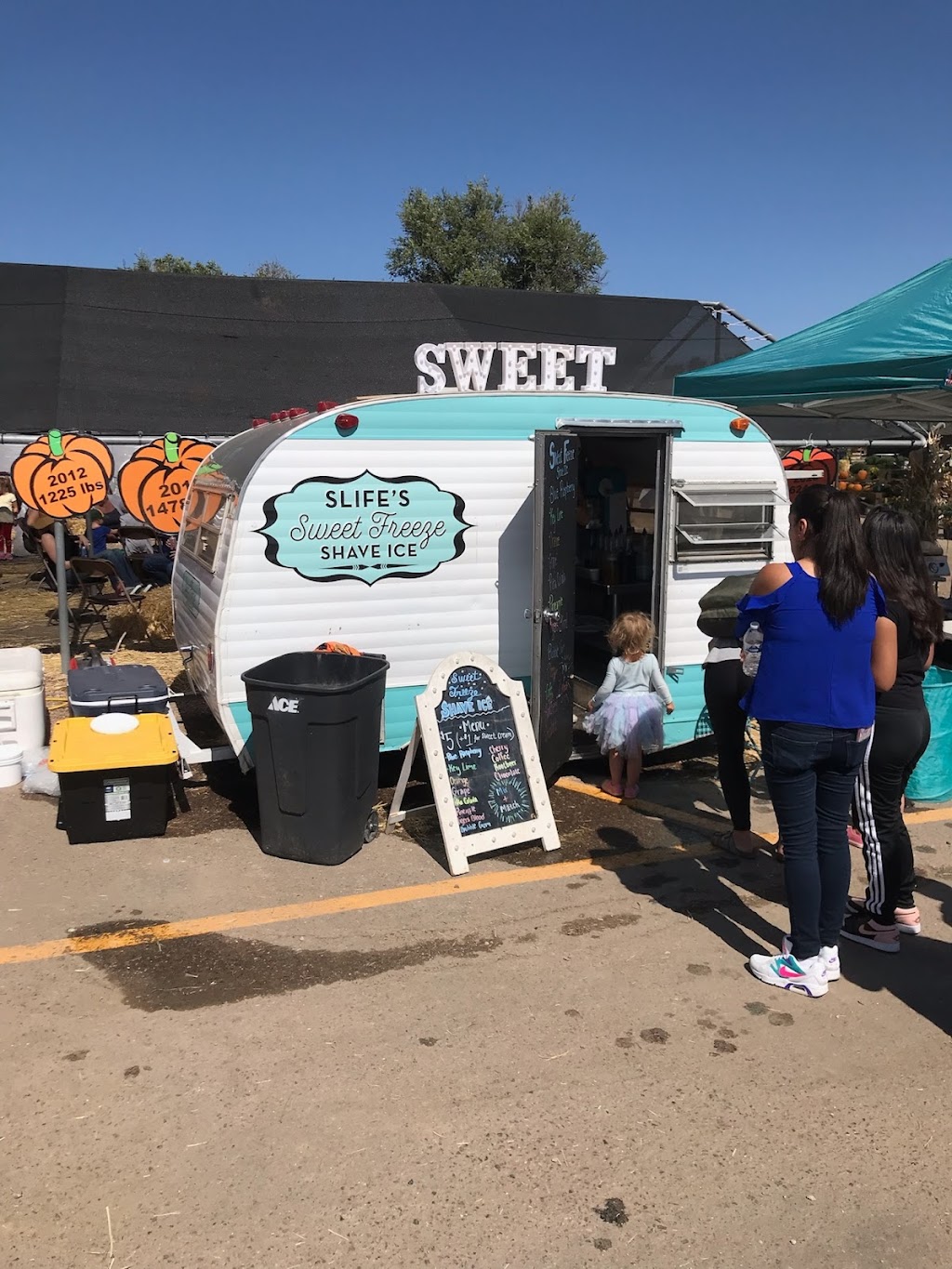 Slifes Devil Dogs & Sweet Freeze Shave Ice | 4602 Plettner Ln, Evergreen, CO 80439, USA | Phone: (303) 653-7520