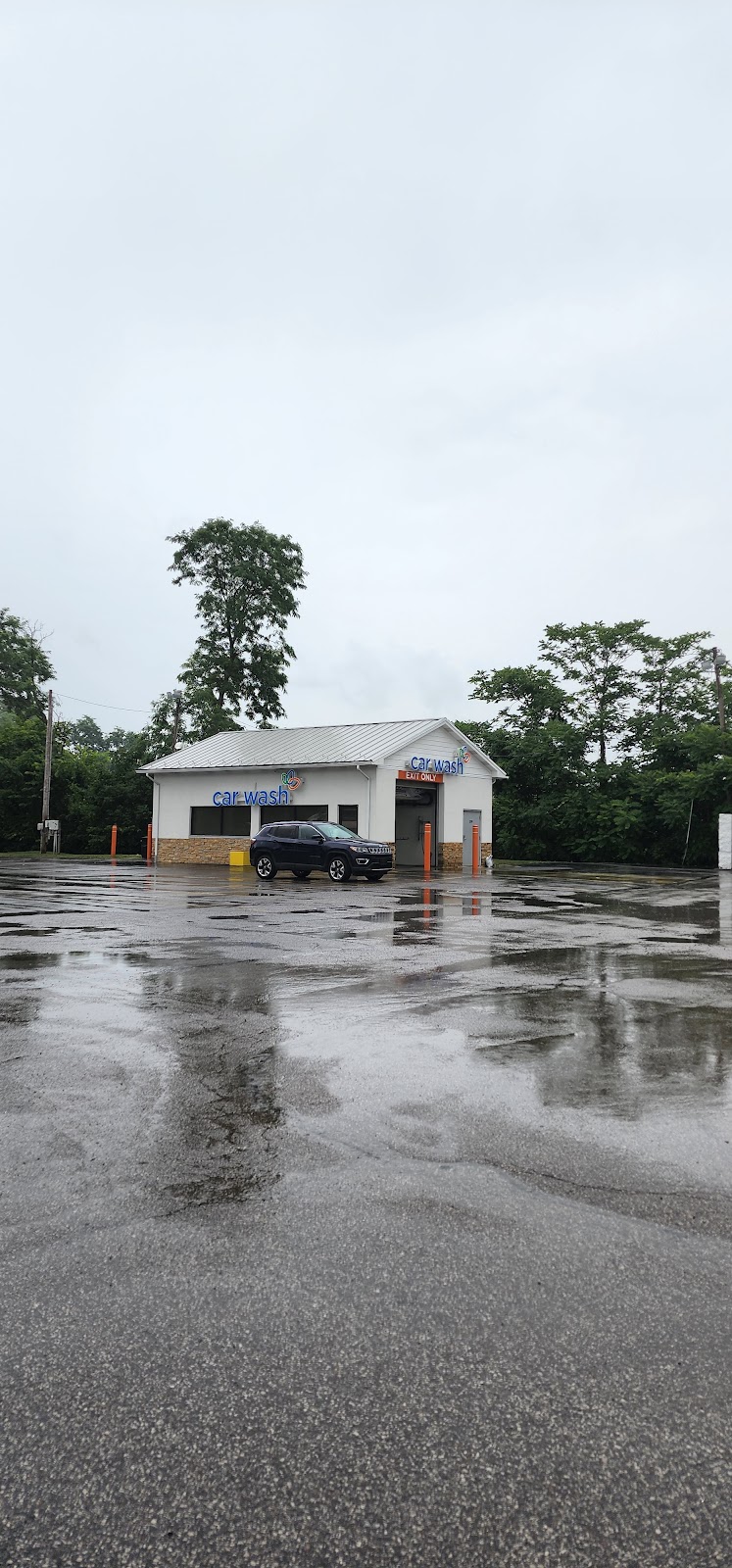 Amoco Gas Station | 1961 Dallas Pike, Triadelphia, WV 26059 | Phone: (304) 547-1977