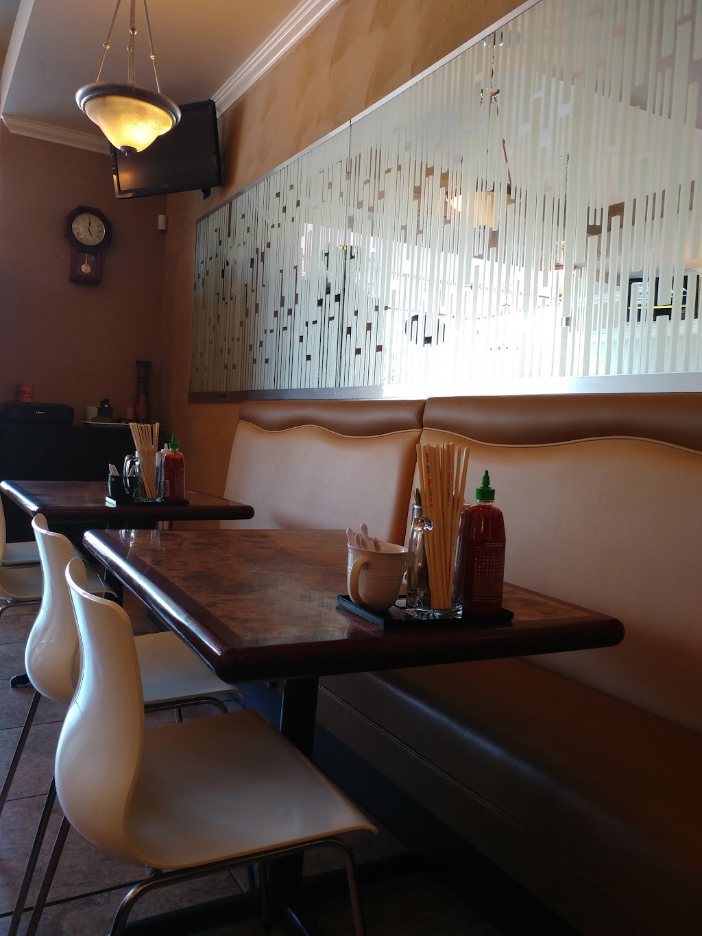 Pho Dinh Restaurant | 21831 Marine View Dr S, Des Moines, WA 98198, USA | Phone: (206) 212-6553