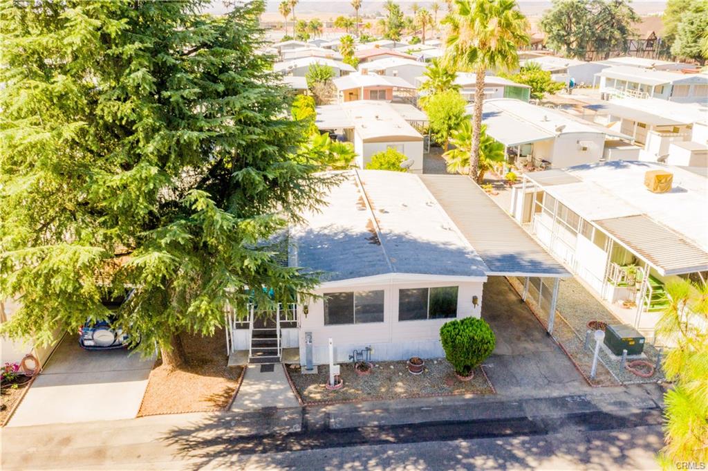 London Spires Mobile Home Community | 725 W Thornton Ave, Hemet, CA 92543, USA | Phone: (951) 658-1818