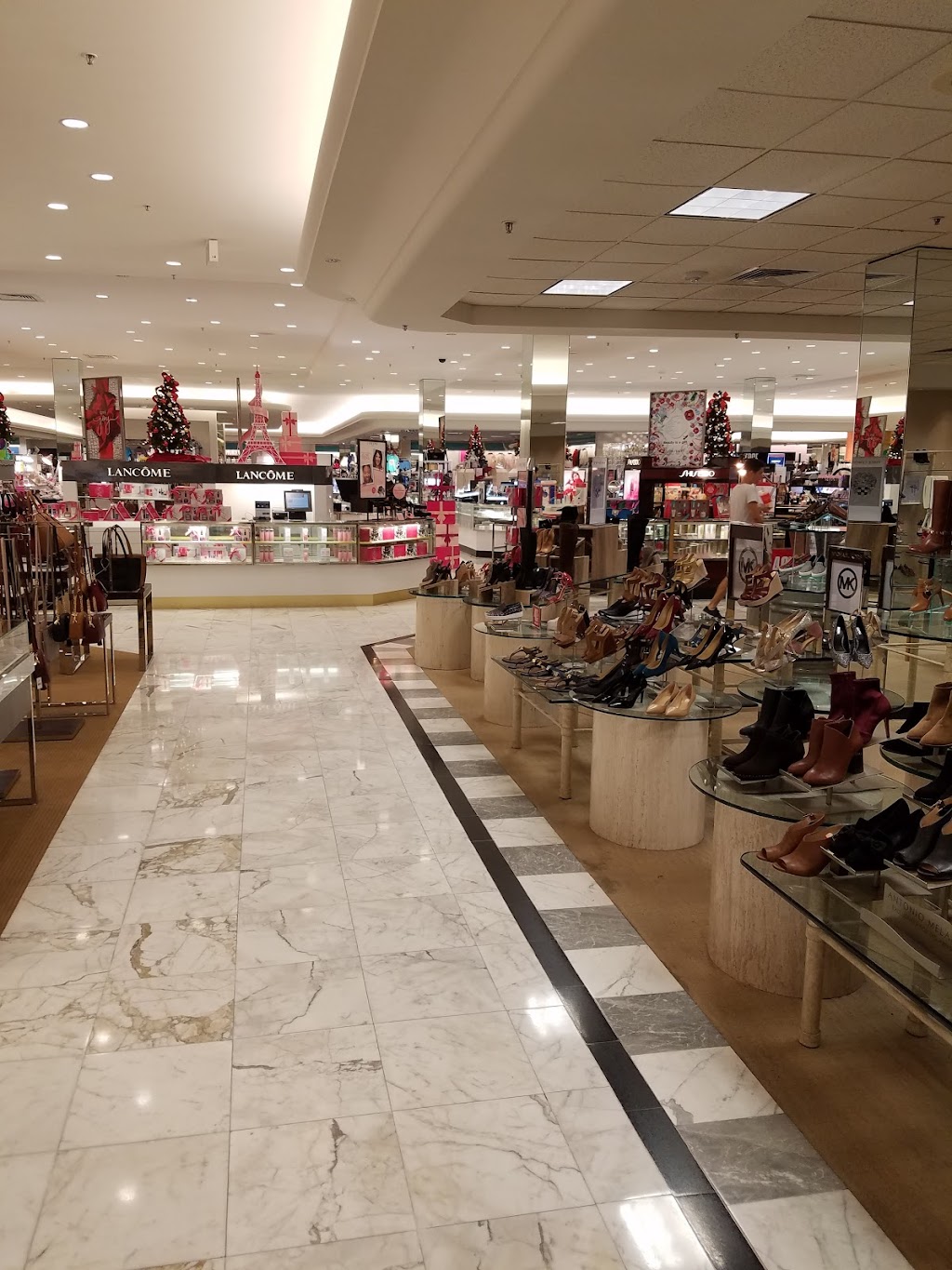 Dillards | 6990 Tyrone Square, St. Petersburg, FL 33710, USA | Phone: (727) 344-4611