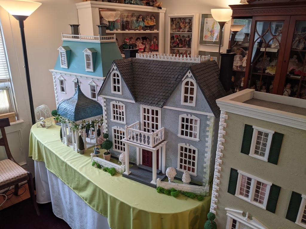 The Dollhouse and Toy Museum of Vermont | 212 Union St, Bennington, VT 05201, USA | Phone: (802) 681-3767