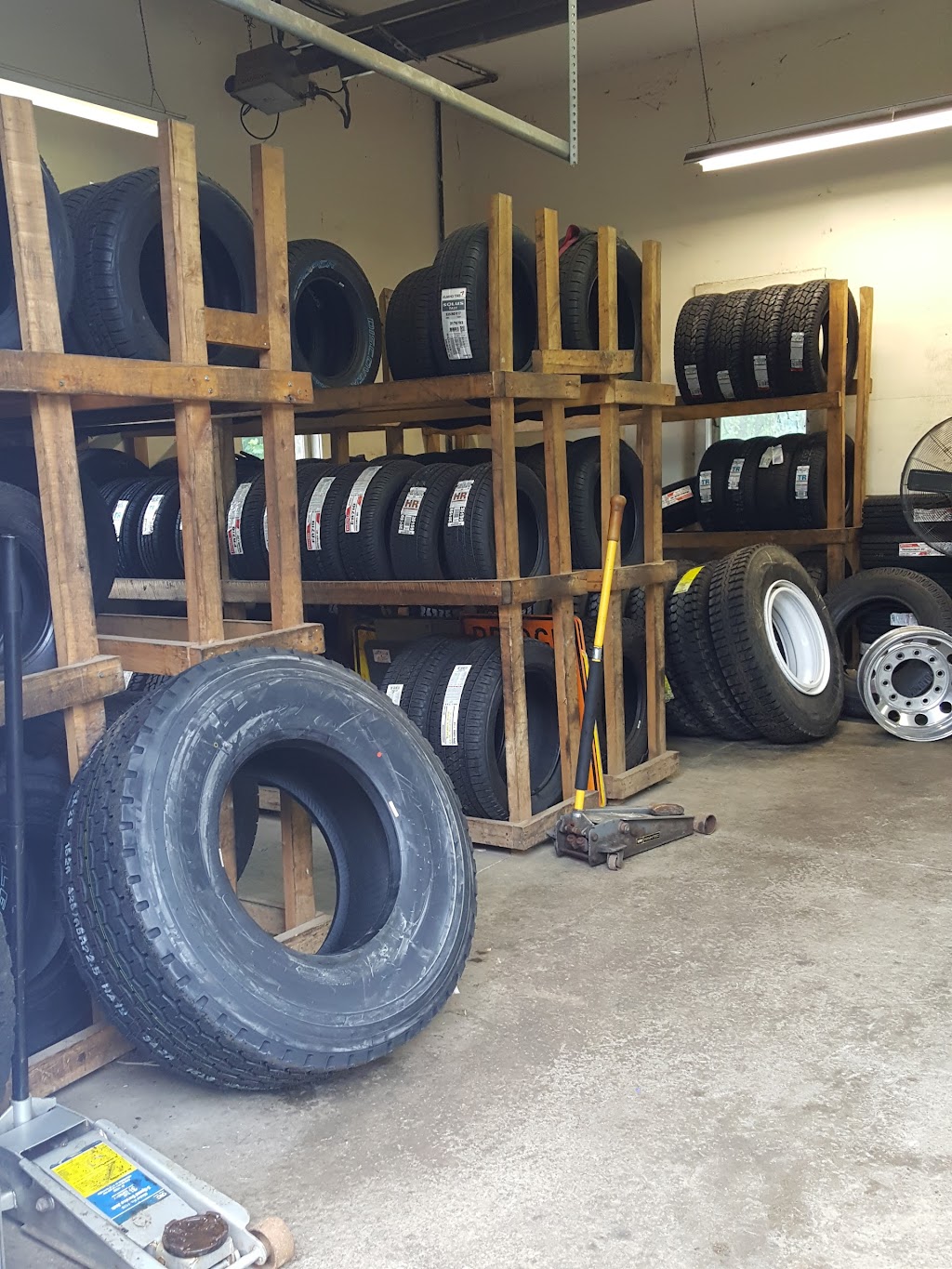 Kolsom Tire Company | 8471 Sherman Rd, Chesterland, OH 44026 | Phone: (440) 729-7083
