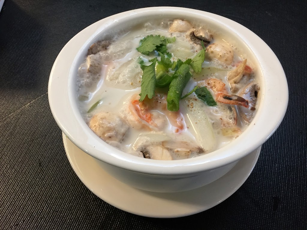 Spice Me Thai Cuisine | 500 Purissima St, Half Moon Bay, CA 94019, USA | Phone: (650) 560-0076