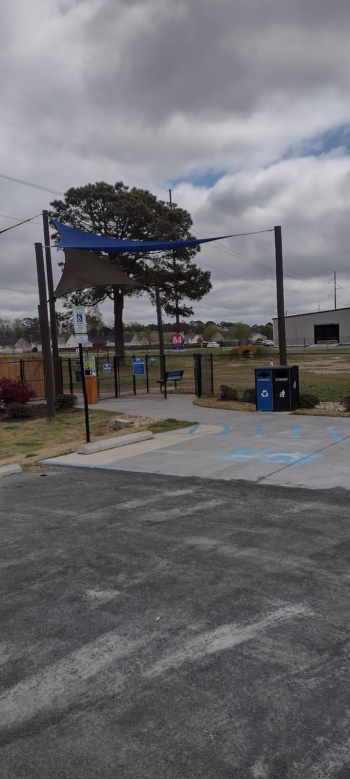 Dunn Dog Park | 701 N Ashe Ave, Dunn, NC 28334, USA | Phone: (910) 892-2976