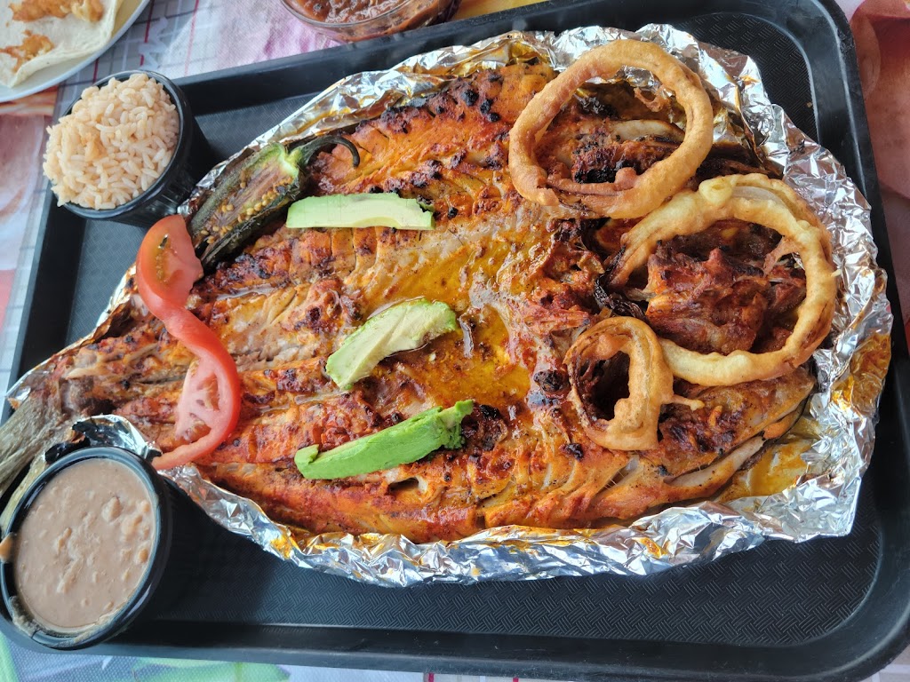 Mariscos La Estrella | Blvd. Popotla, Popotla, Rosarito, B.C., Mexico | Phone: 661 116 7005