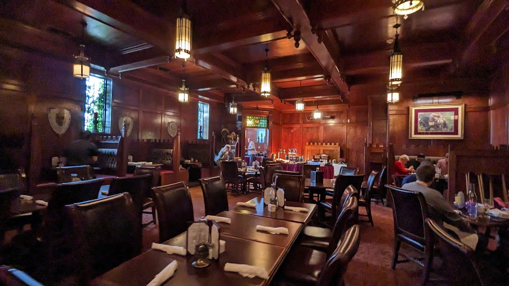 Shakespeares Restaurant & Pub | 1495 Mercer Rd, Ellwood City, PA 16117, USA | Phone: (724) 752-4653