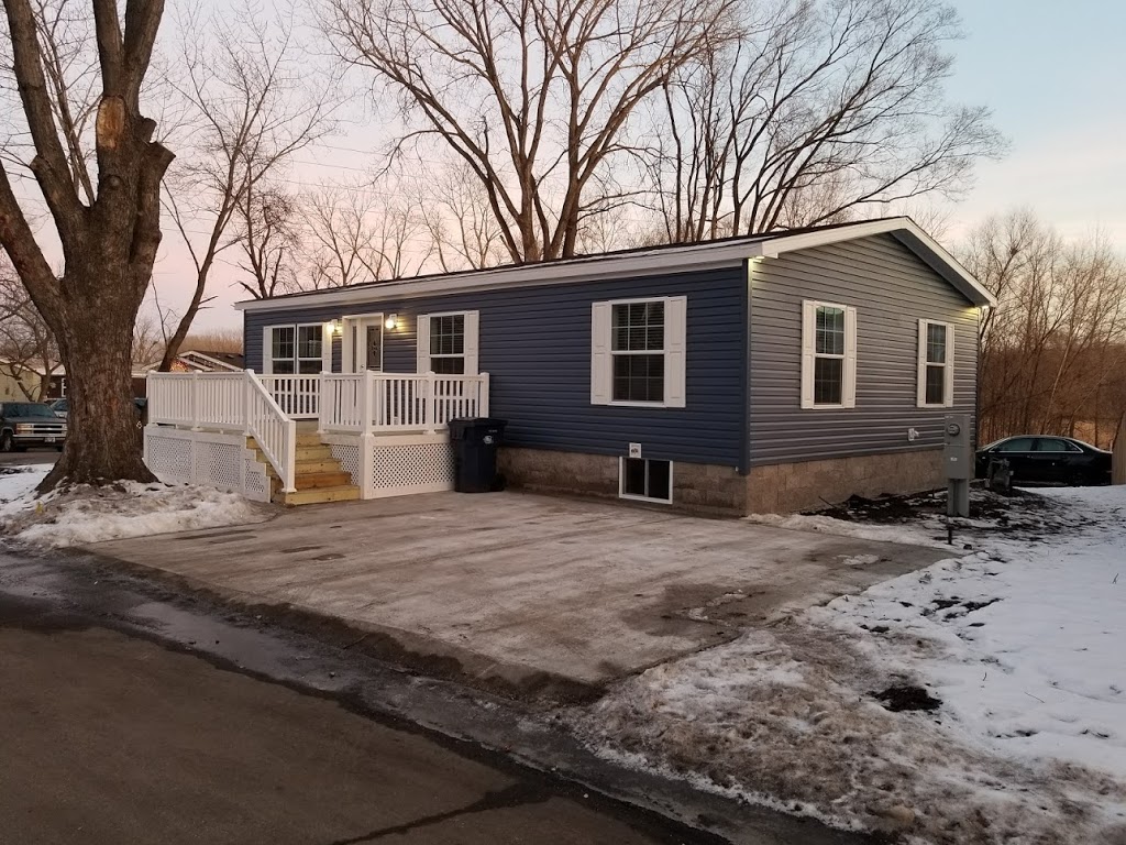 Riverview Terrace Mobile Home Park | 300 Ehlers Ave, Chaska, MN 55318, USA | Phone: (952) 448-2333