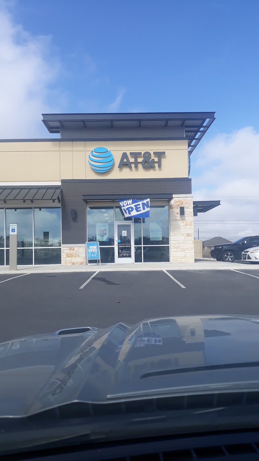 AT&T Store | 11911 Alamo Ranch Pkwy Ste 135, San Antonio, TX 78253, USA | Phone: (210) 998-6454