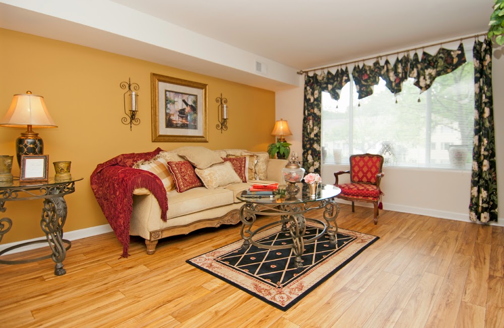 Renaissance Club Apartments | 1712 Waverly Way, Baltimore, MD 21239, USA | Phone: (410) 671-0799