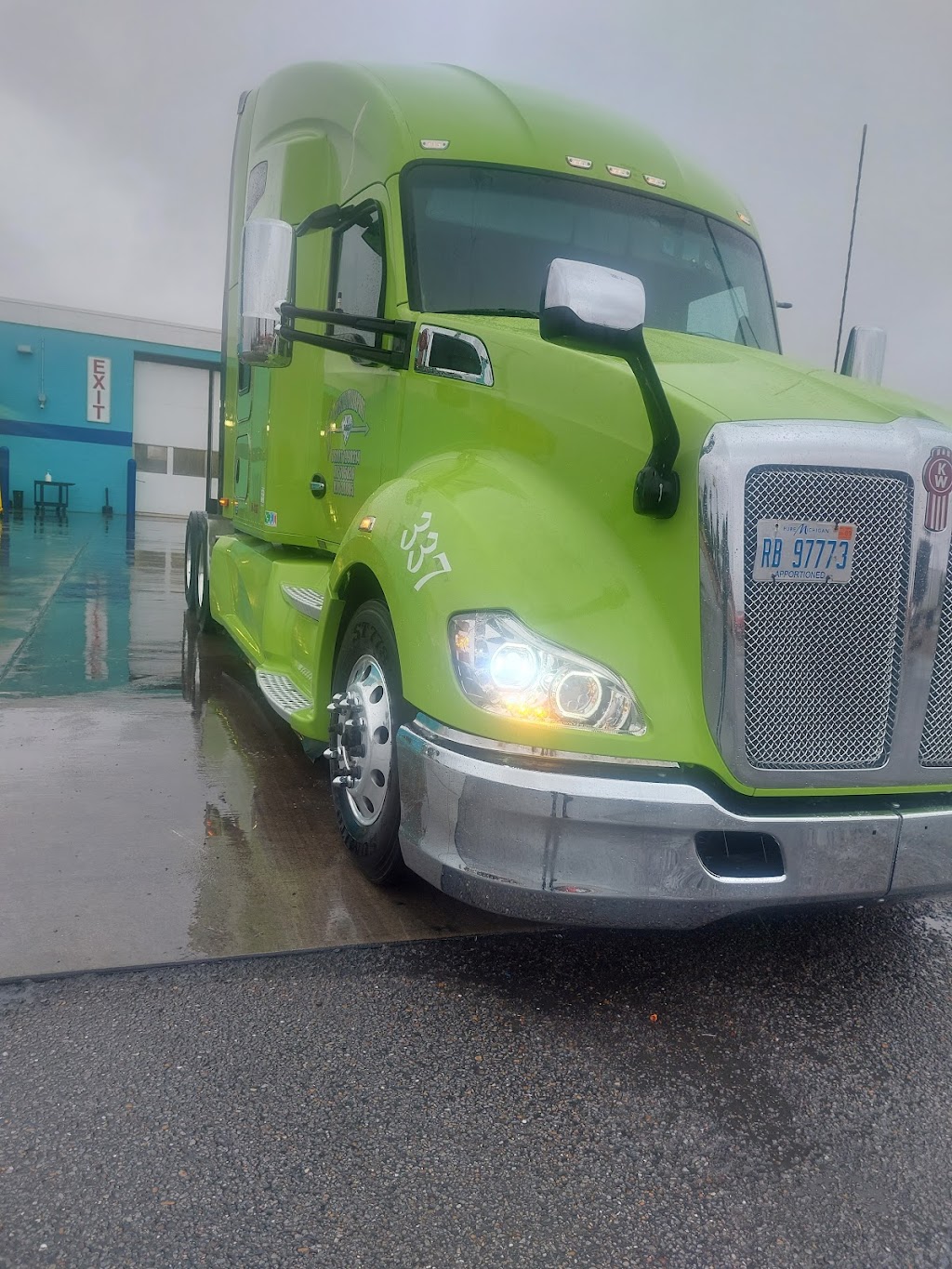 Krystal Transport LLC | 15045 Hamilton Ave, Highland Park, MI 48203, USA | Phone: (586) 329-4318