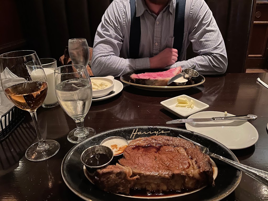 Harrys Savoy Grill | 2020 Naamans Rd, Wilmington, DE 19810, USA | Phone: (302) 475-3000