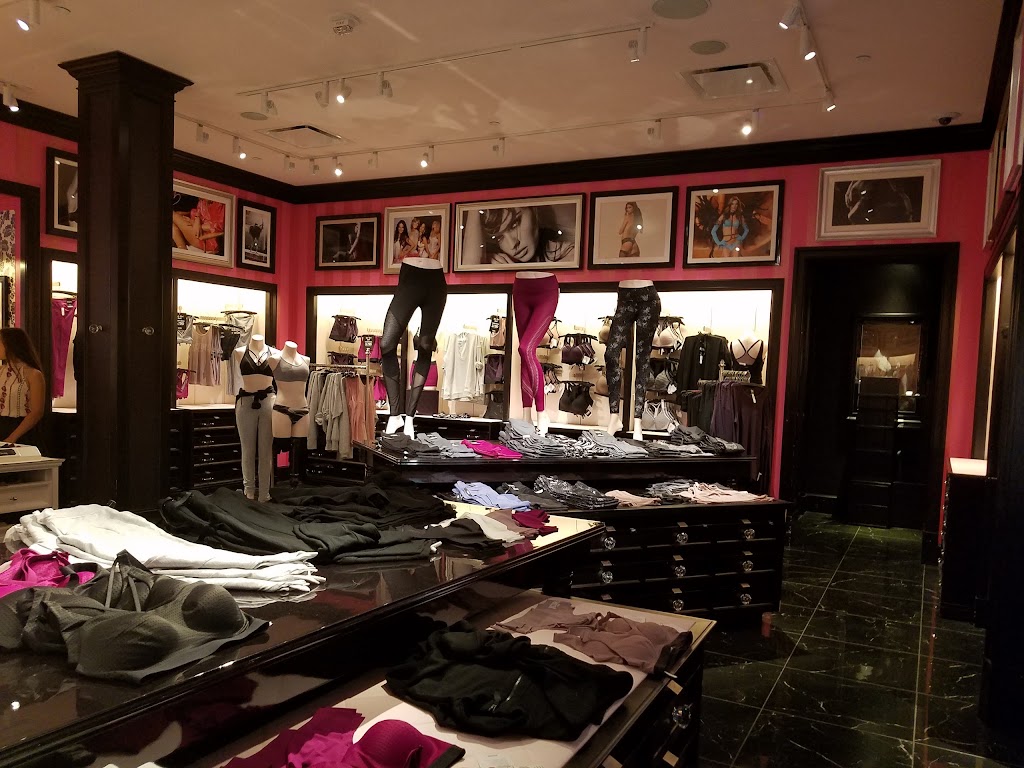 Victorias Secret | 400 Commons Way, Bridgewater, NJ 08807, USA | Phone: (908) 927-0079