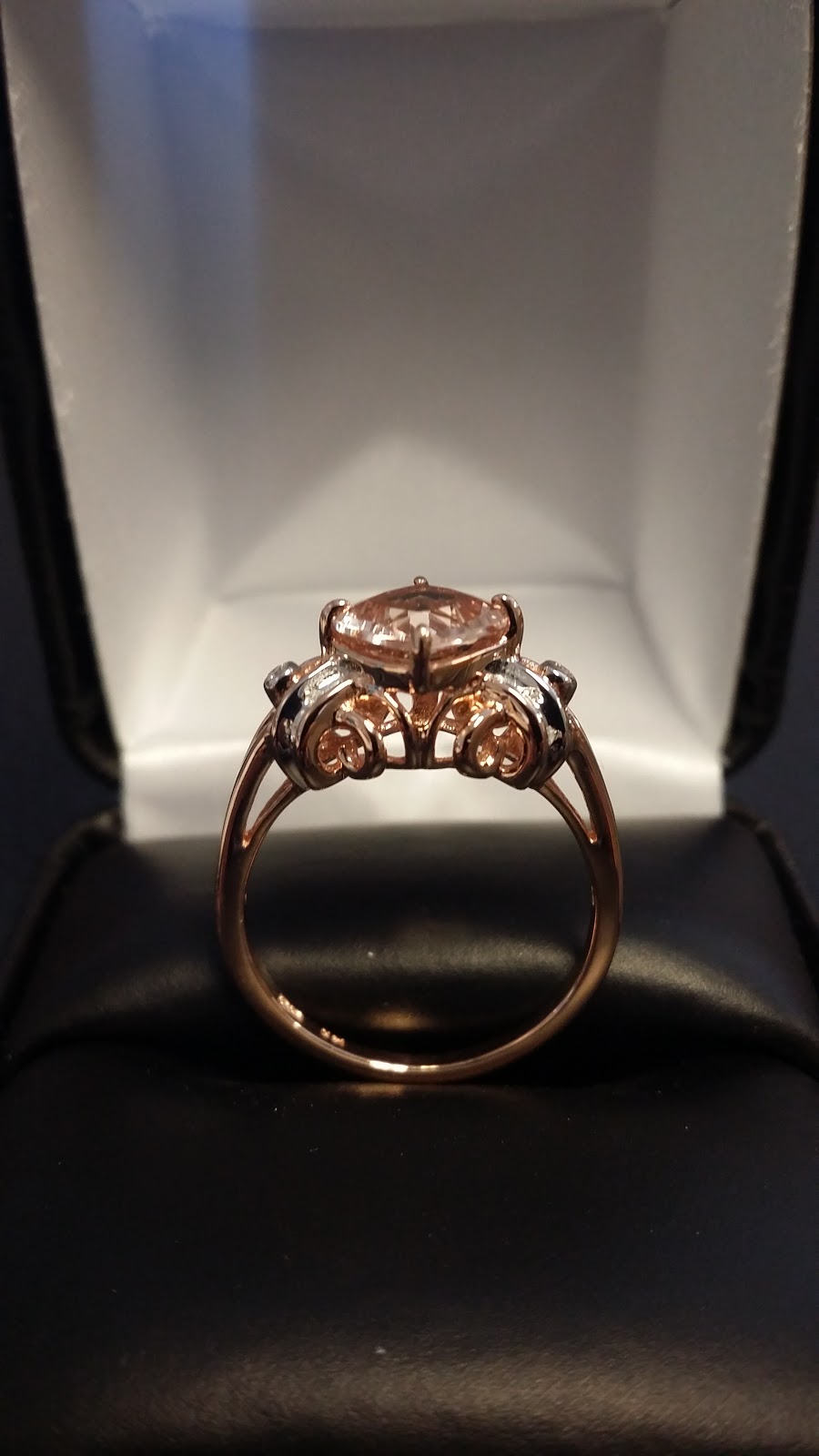 Prestige Jewelers in the Northgate Mall. | 9515 Colerain Rd space 162, Cincinnati, OH 45251, USA | Phone: (513) 225-6737