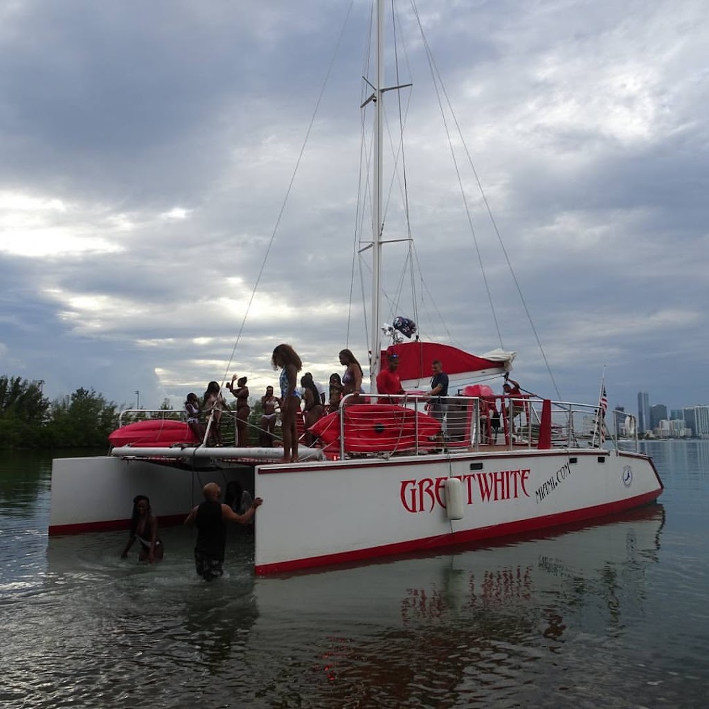 South Beach Boat Party | 250 Biscayne Blvd Way, Miami, FL 33131, USA | Phone: (786) 505-2416