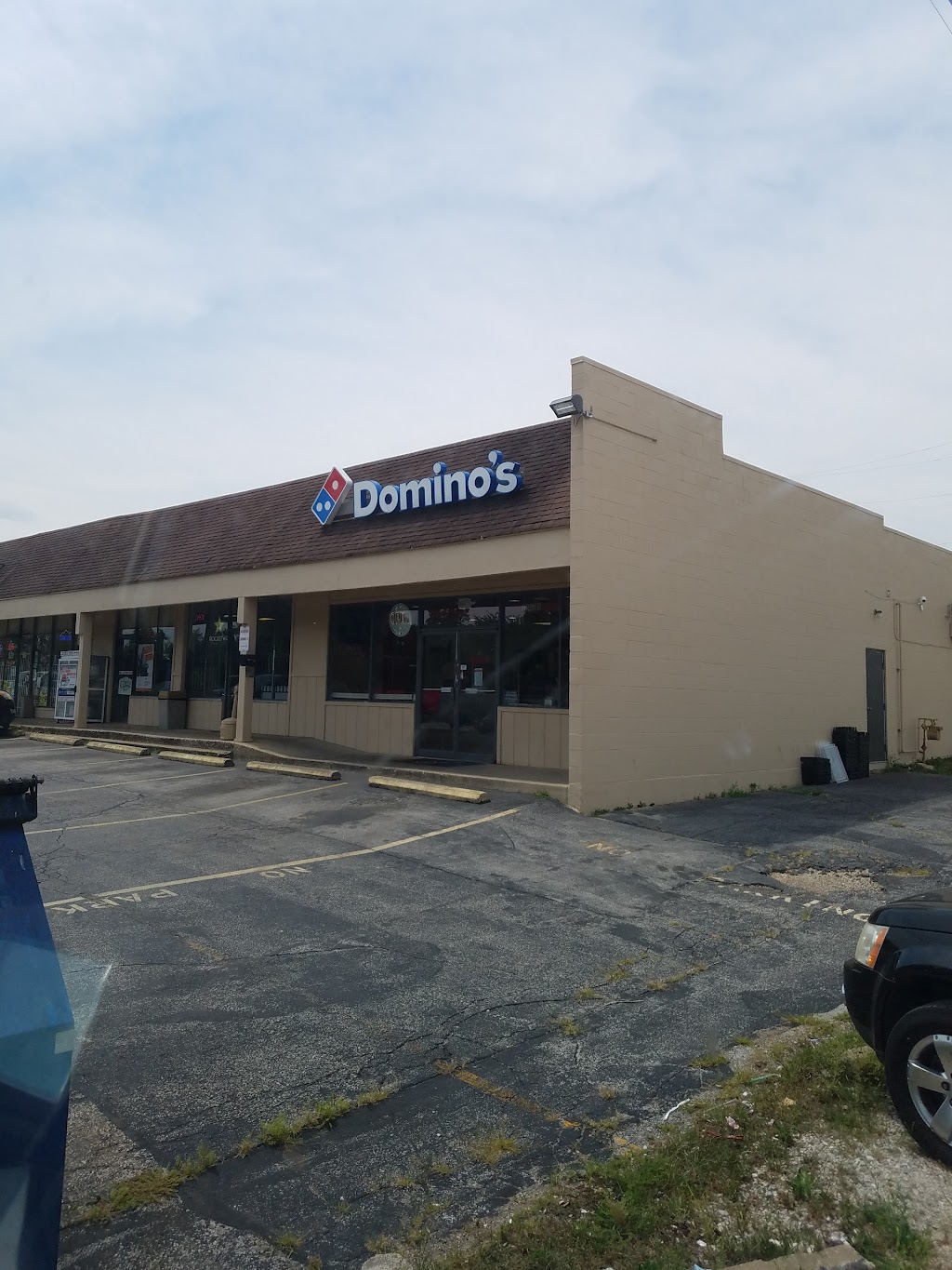 Dominos Pizza | 1655 S Old Hwy 141, Fenton, MO 63026, USA | Phone: (636) 349-3338