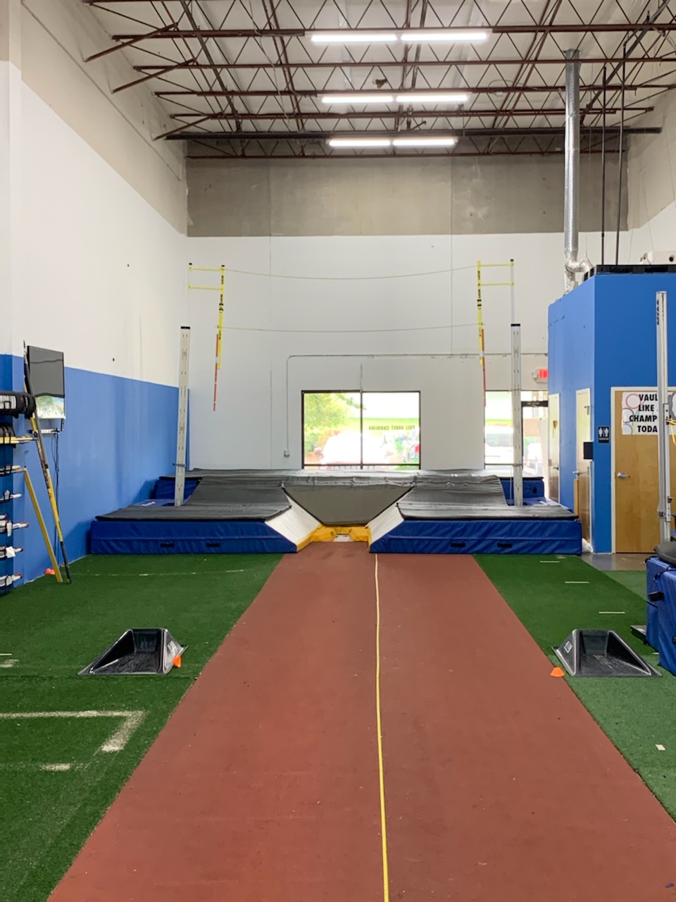 Pole Vault Carolina | 2415 Presidential Dr, Durham, NC 27703, USA | Phone: (919) 523-8333