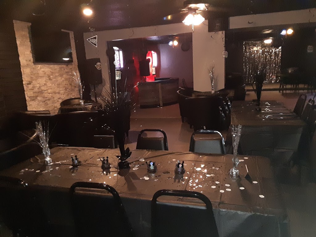 Goodfellas | 4218 Bond Ave, East St Louis, IL 62207, USA | Phone: (618) 646-9901