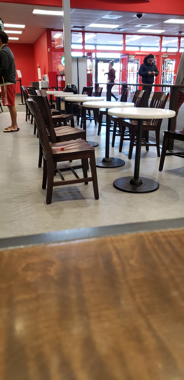 Starbucks | 2727 W Agua Fria Fwy, Phoenix, AZ 85027, USA | Phone: (623) 869-8070