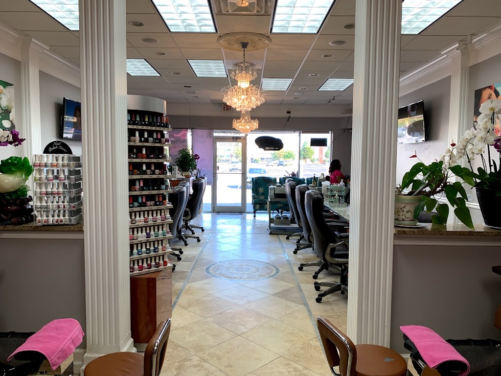 Fabulous Nails & Spa | Patton Creek Shopping Center, 4421 Creekside Ave #137, Hoover, AL 35244, USA | Phone: (205) 403-9144